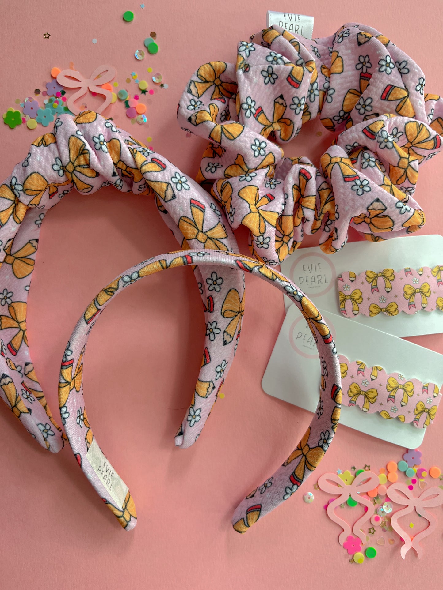 Pencil Bow Single Snap Clip