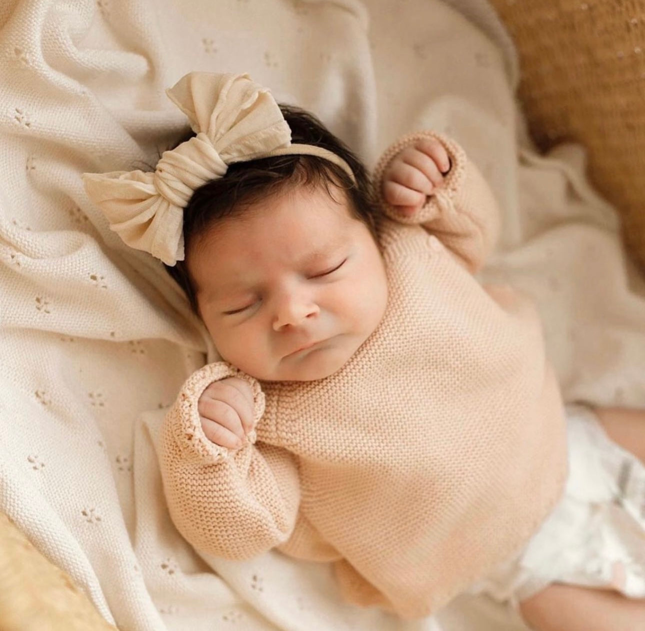 Cream Vintage Bow