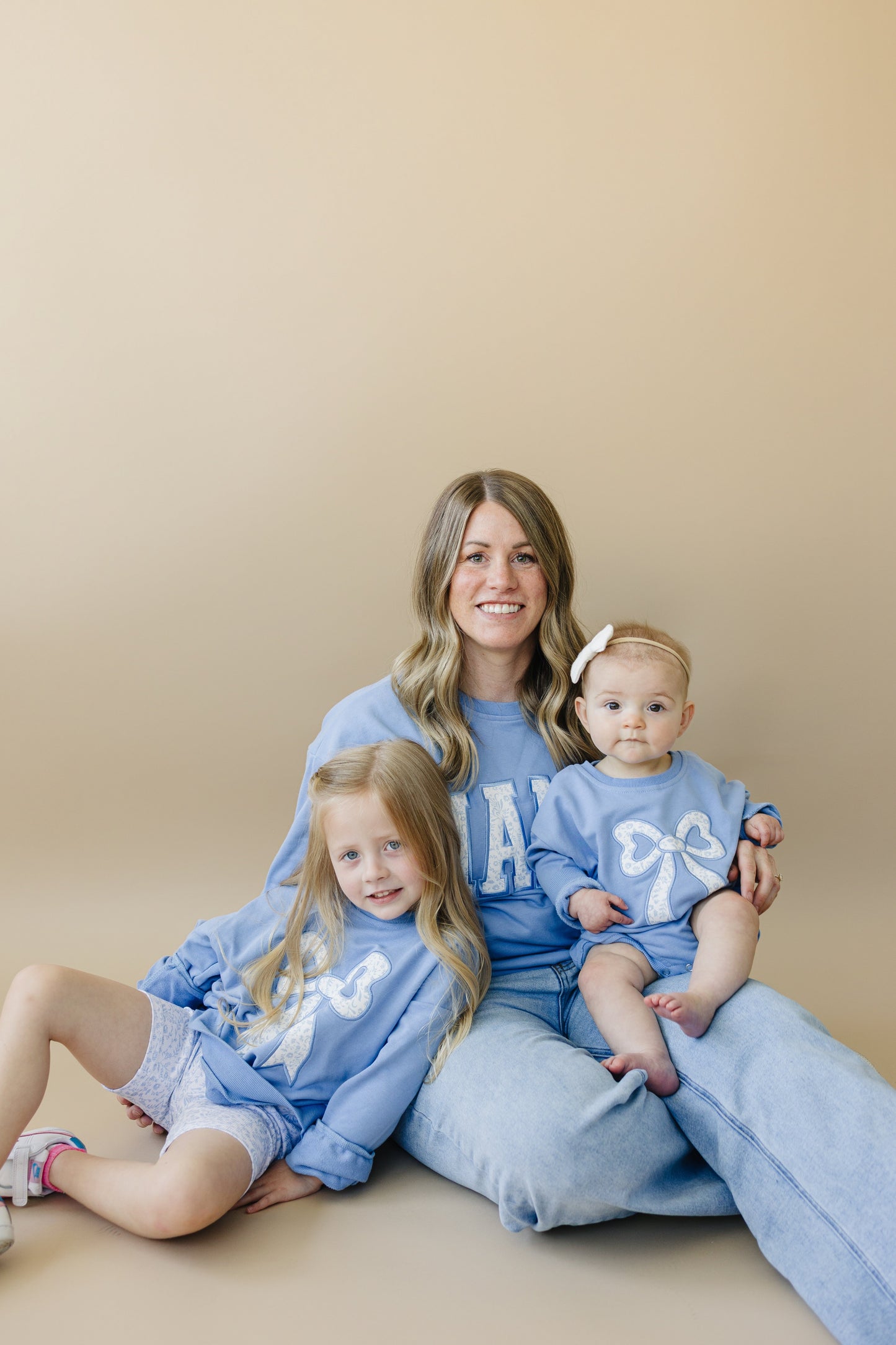 Mama Applique Crewneck Sweatshirt