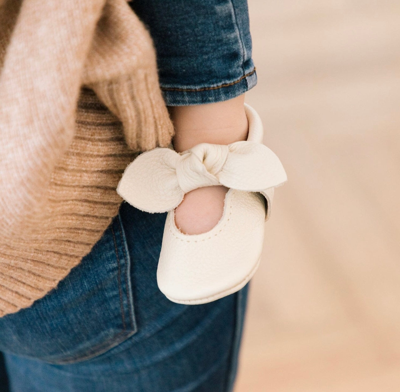 SOCKS & SHOES