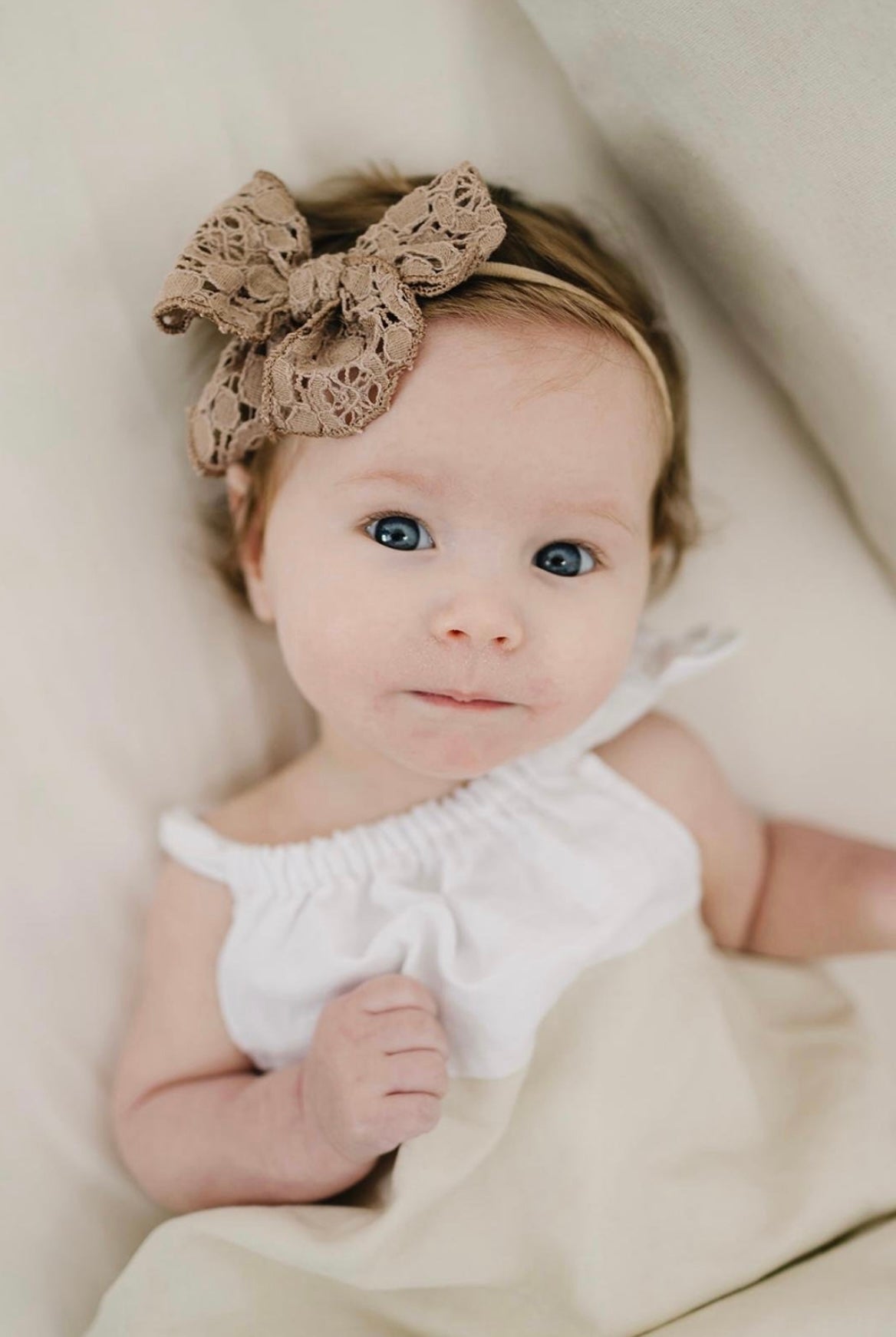 Latte Lace Bow