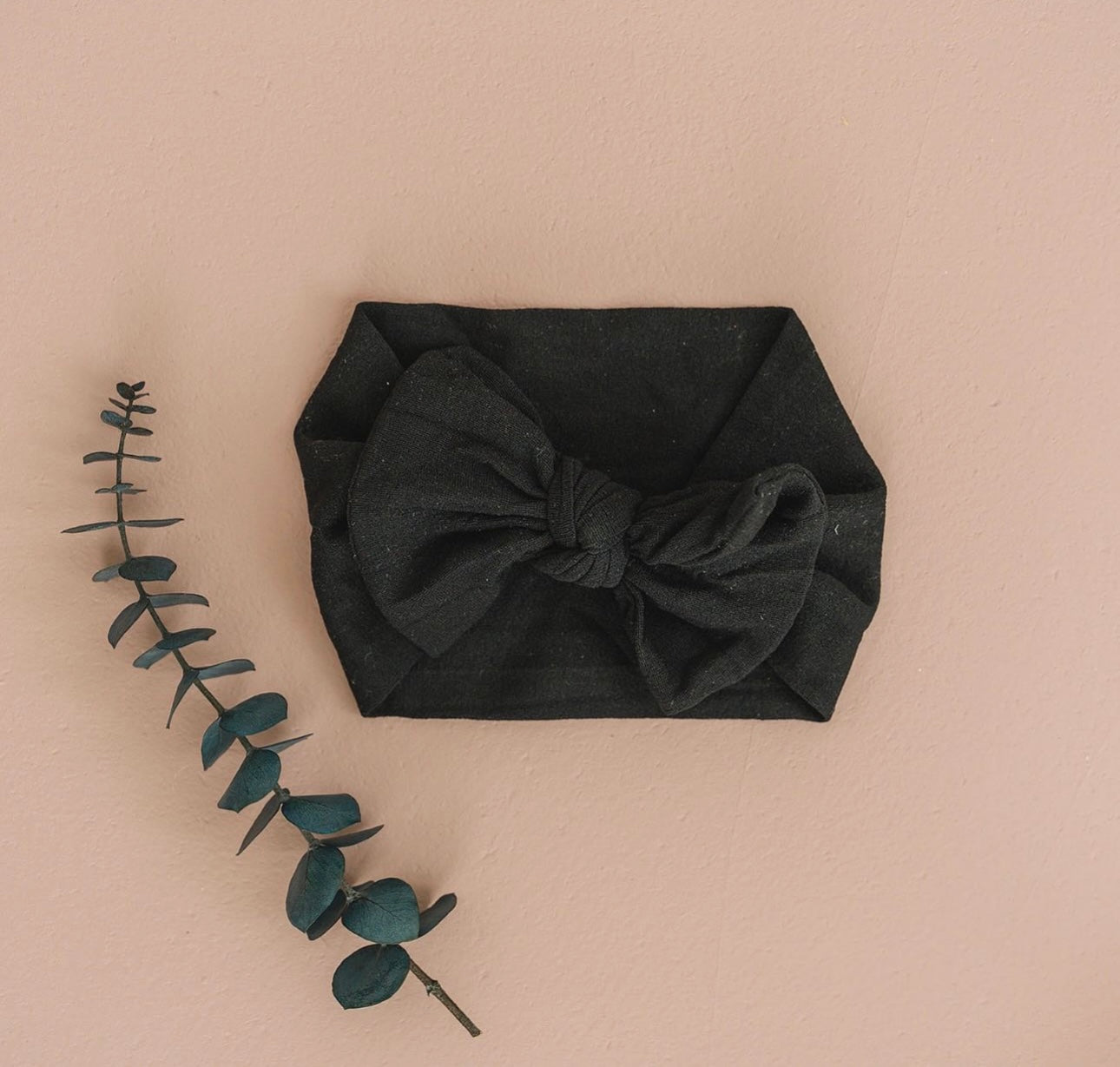 Black Classic Bow