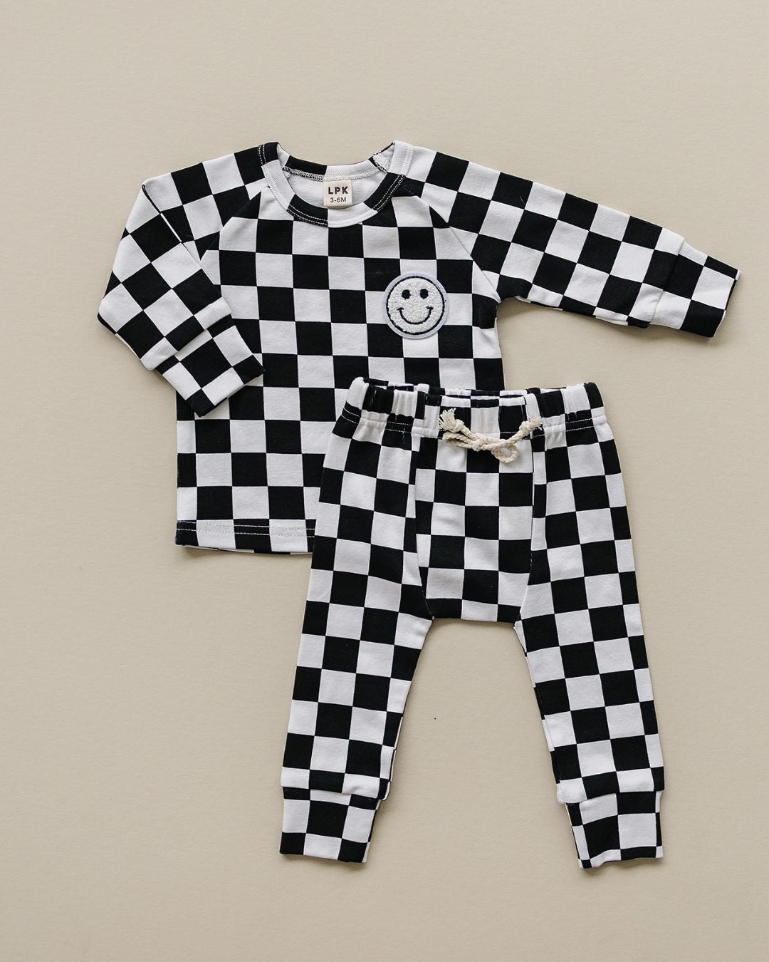 Checkered Black Smiley Lounge Set
